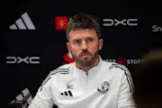 Man Utd back Carrick as Mount nears return