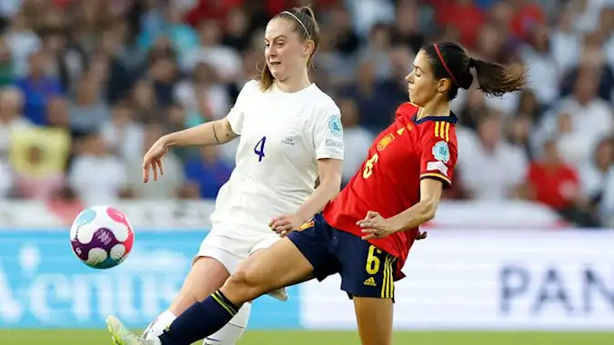 Keira Walsh overcame a difficult midfield duel with Spain
