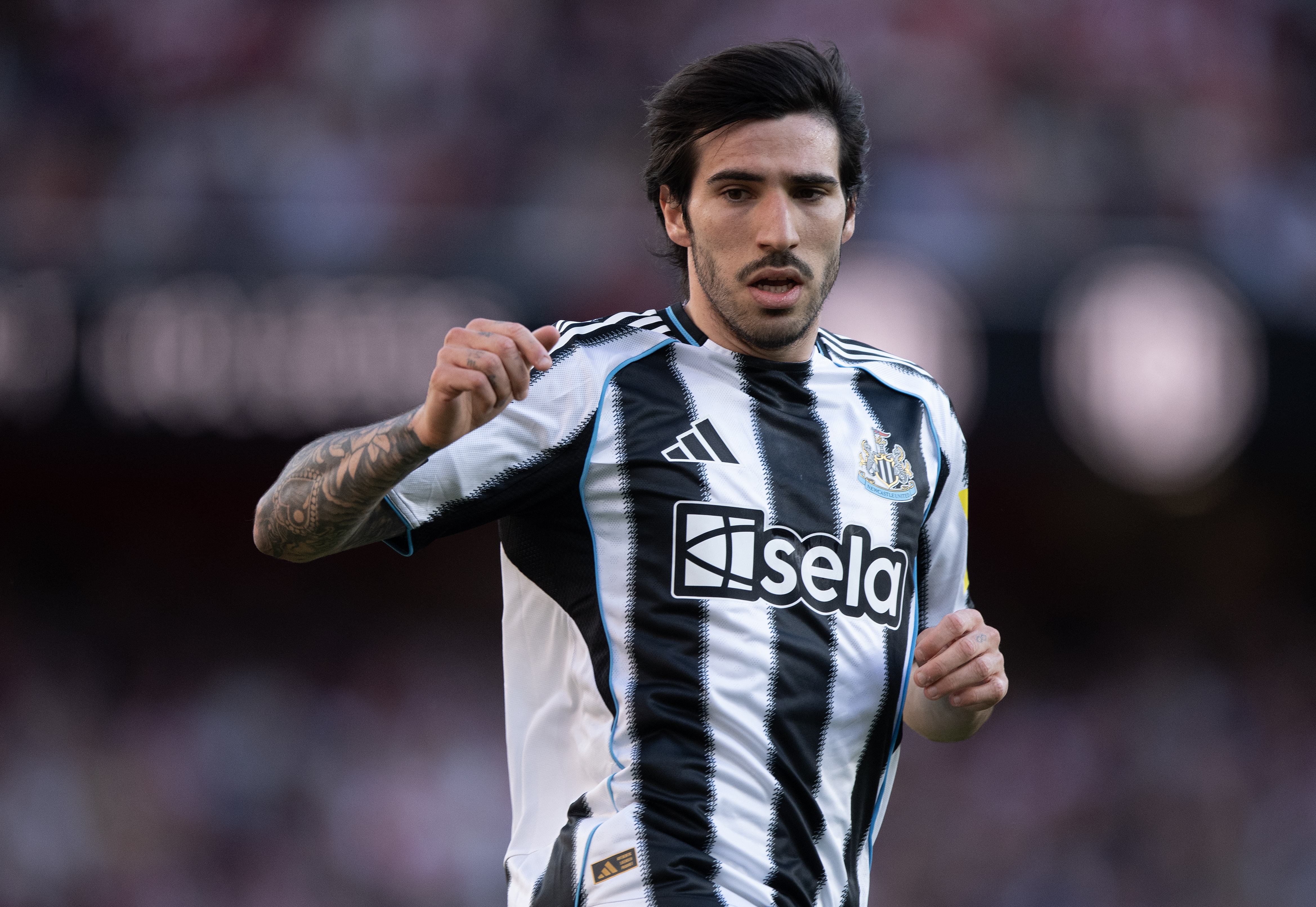 Sandro Tonali Transfer News: Comparing the Italian with Tottenham & Man City’s Current Midfield Options