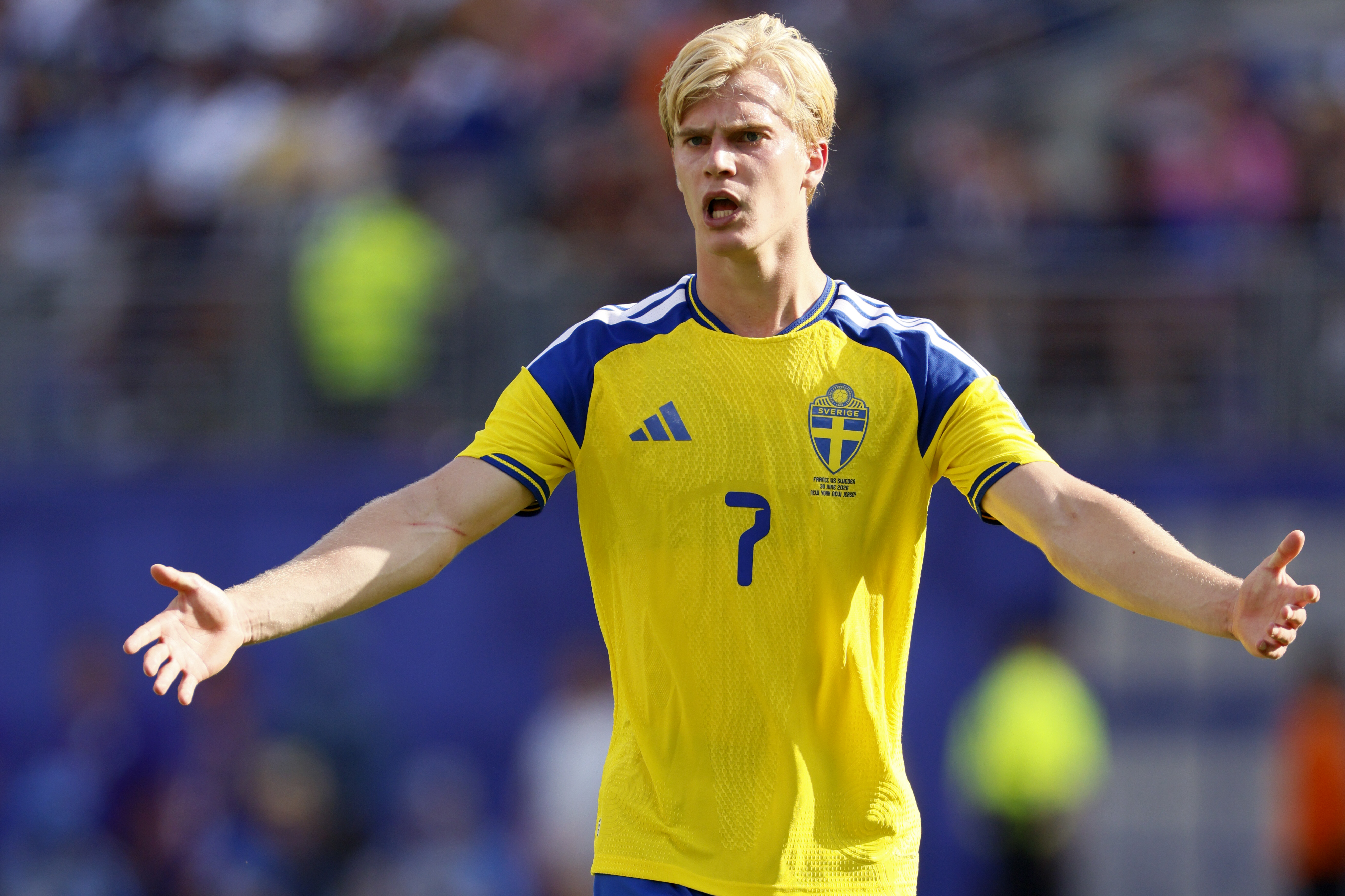 Nottingham Forest Transfer News: Tottenham Reject £38m Bid for Lucas Bergvall - LiveScore