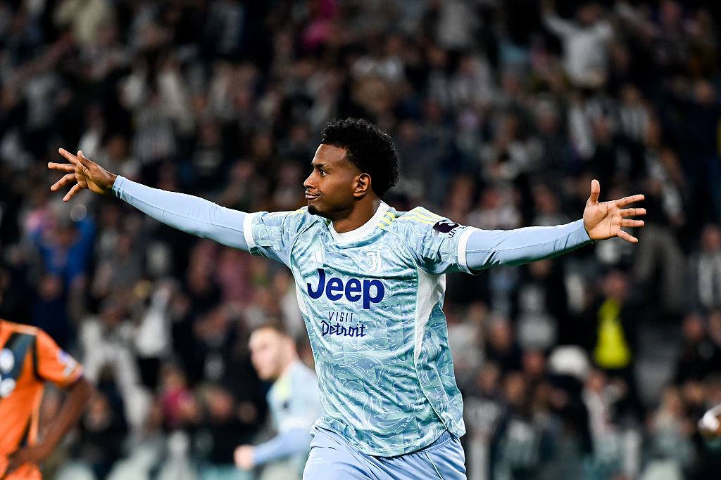 The headline fixture of Serie A this weekend takes place at the Allianz Arena on Sunday evening (19:45 BST), where Juventus host AC Milan in a clash that could have early title-race implications.