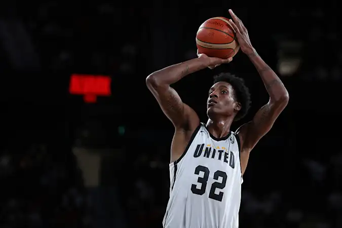 Jamarion Sharp is the new tallest NBA player this season