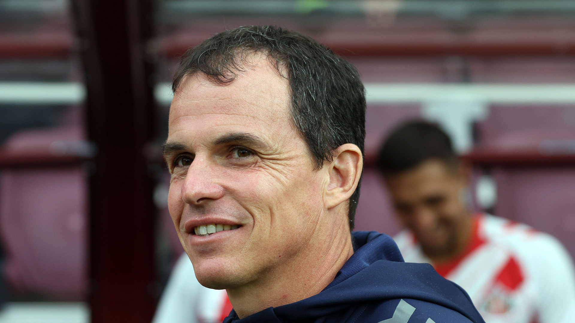 Sunderland boss Regis Le Bris has been very happy with summer signing Robin Roefs