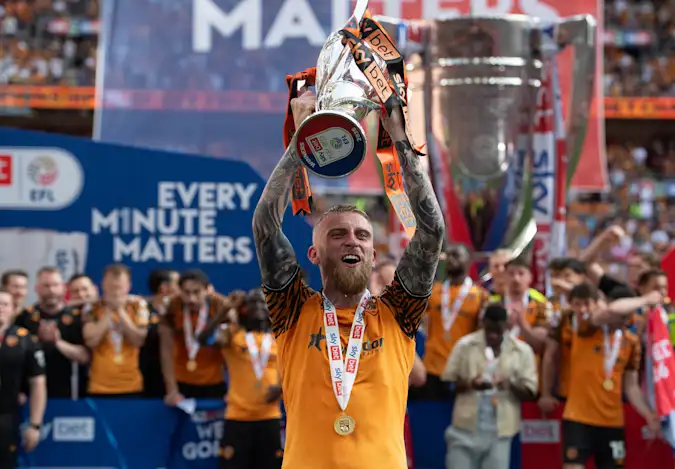 Oli McBurnie scored a last-gasp winner as Hull triumphed at Wembley in the Championship play-off final