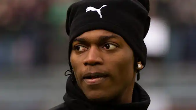 Milan deny breakdown in Leao contract talks