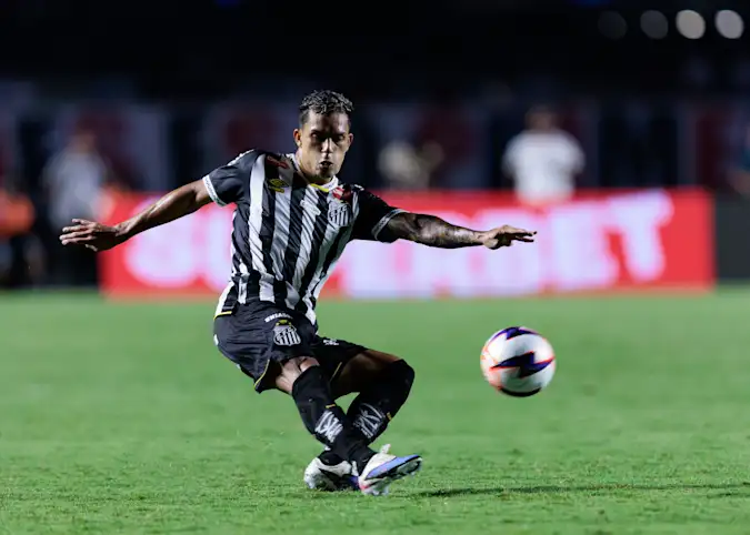 Santos x UCV Credit Alamy