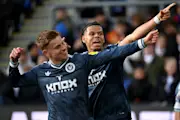 Newcastle United beat Crystal Palace 2-0