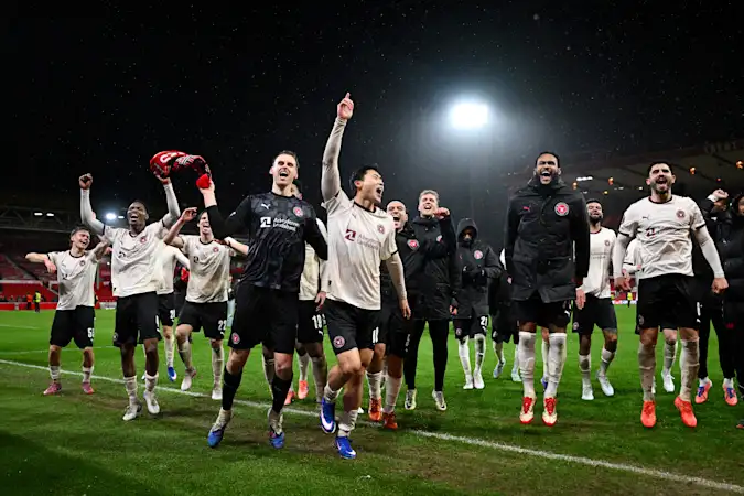 Cho Gue-sung And Teammates Celebrate Their 1-0 Win Over Nottingham Forest
