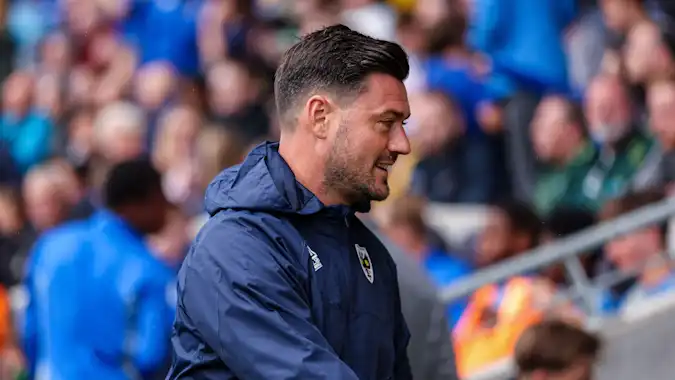 Johnnie Jackson's Wimbledon have been in flying form, claiming seven points from the last nine available, and can pick up another at Cambridge