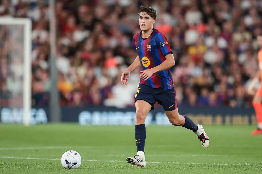 Pau Cubarsi of FC Barcelona controls the ball during the LaLiga EA Sports 2026/27 match between FC Barcelona and Rayo Vallecano de Madrid at Spotify Camp Nou on August 31, 2026 in Barcelona, Spain