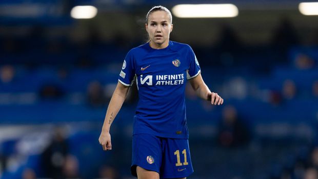 Norway star Guro on the Reit path at Chelsea