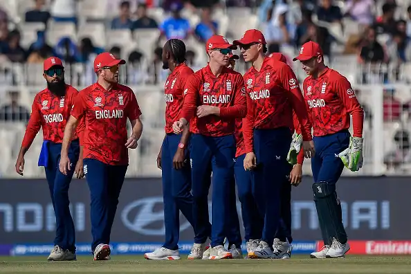 England take on Sri Lanka in their first Super 8s game