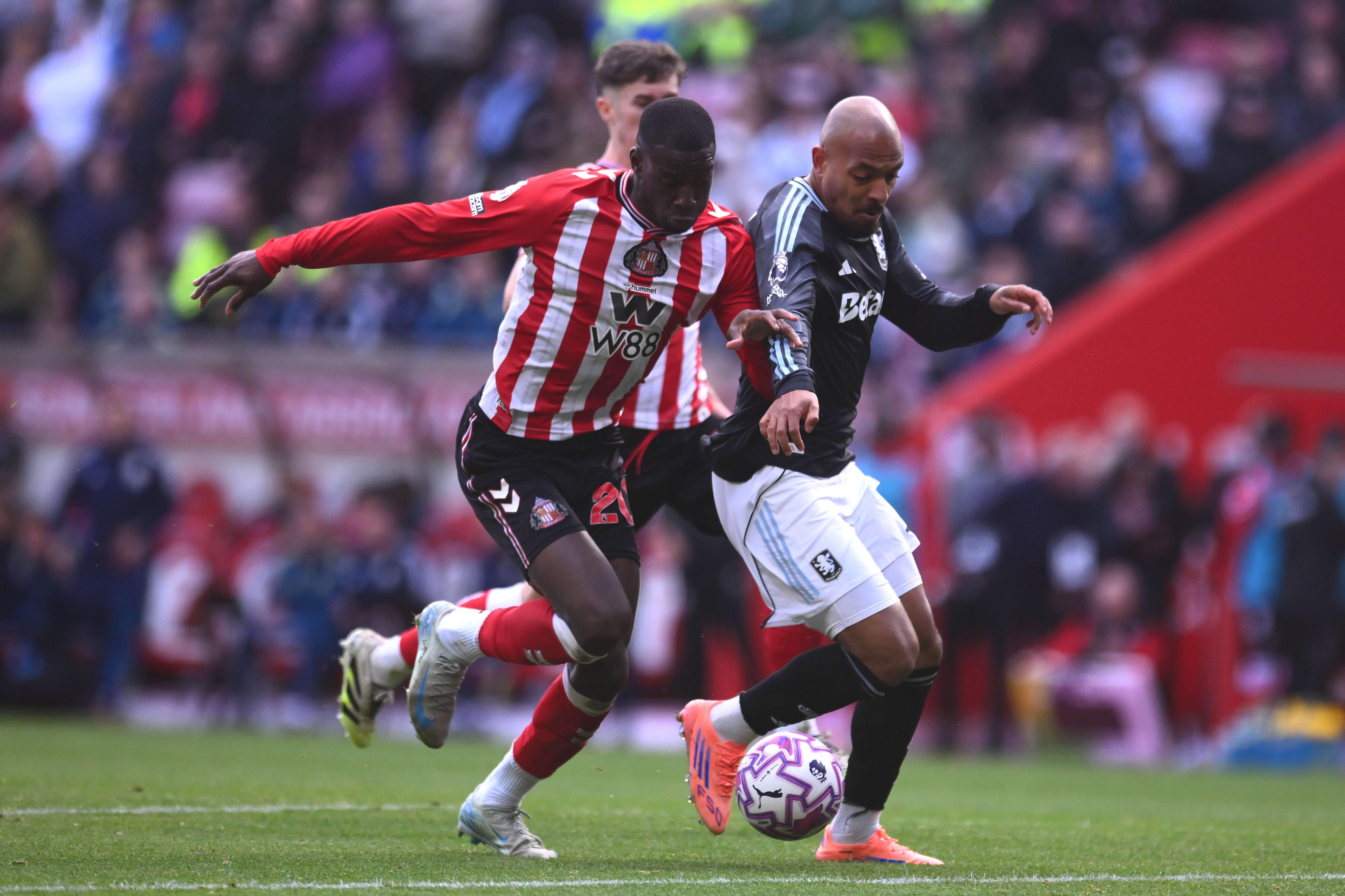 Sunderland’s Smart Summer Paying Off as Mukiele Shines in Flying Premier League Start