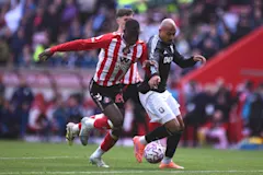 Nordi Mukiele challenges Donyell Malen in Sunderland's 1-1 draw with Aston Villa