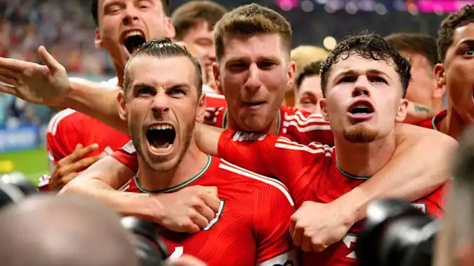 Bale hails Welsh spirit as they strike late to draw with USA