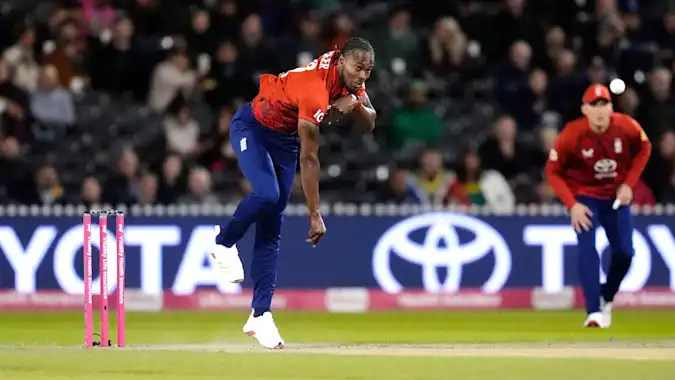 Jofra Archer has taken 11 wickets in his last three matches for England, including 3-25 in Friday's second T20I