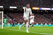 Real Madrid cut gap with Clasico win at Barcelona